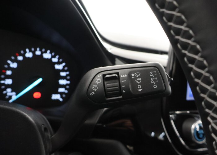 Ford Fiesta 1.0 EcoBoost Hybrid Titanium