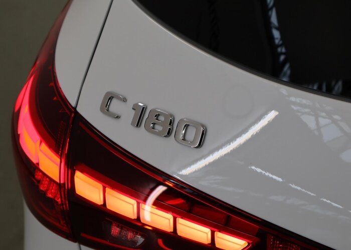 Mercedes-Benz C-Klasse 180 Star Edition AMG Line