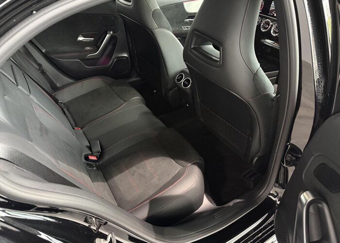 Mercedes-Benz A-Klasse 180 Business Solution AMG
