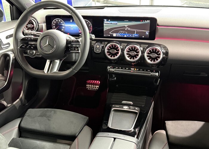 Mercedes-Benz A-Klasse 180 Business Solution AMG