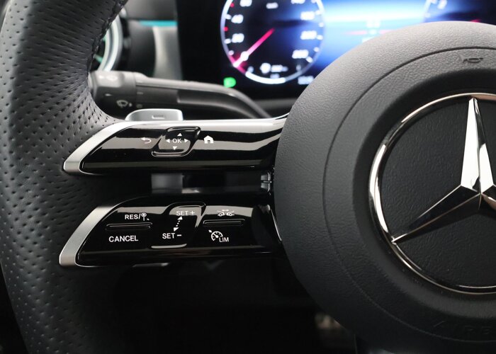 Mercedes-Benz A-Klasse 180 Business Solution AMG