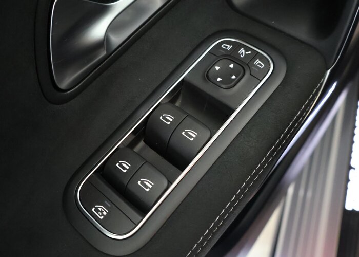 Mercedes-Benz A-Klasse 180 Business Solution AMG