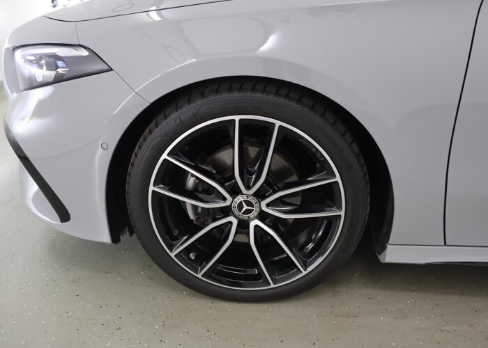 Mercedes-Benz A-Klasse 180 Business Solution AMG