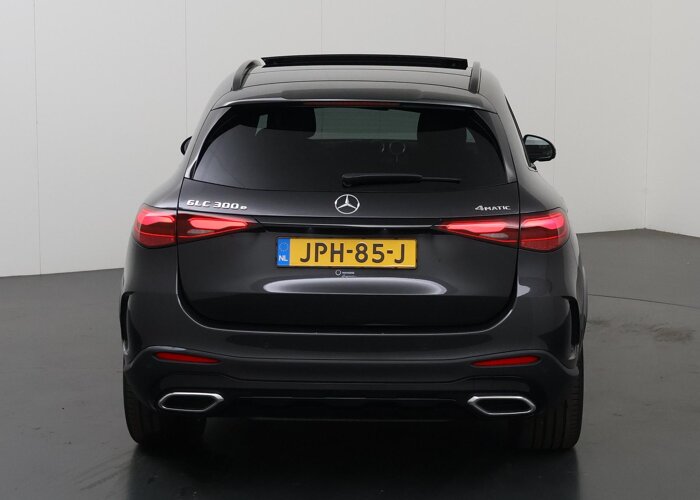 Mercedes-Benz GLC 300e 4MATIC Sport Edition