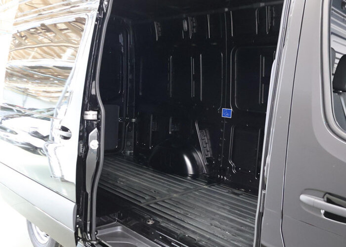 Mercedes-Benz Sprinter 315 L2H2 RWD PRO