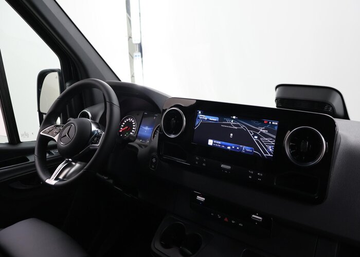 Mercedes-Benz Sprinter 319 L2H2 RWD SELECT