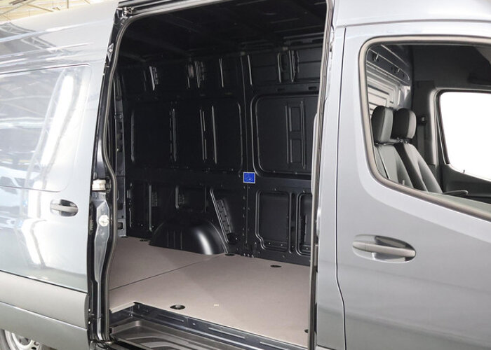 Mercedes-Benz Sprinter 319 L2H2 RWD SELECT