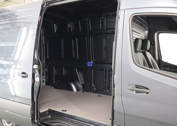 Mercedes-Benz Sprinter 319 L2H2 RWD SELECT