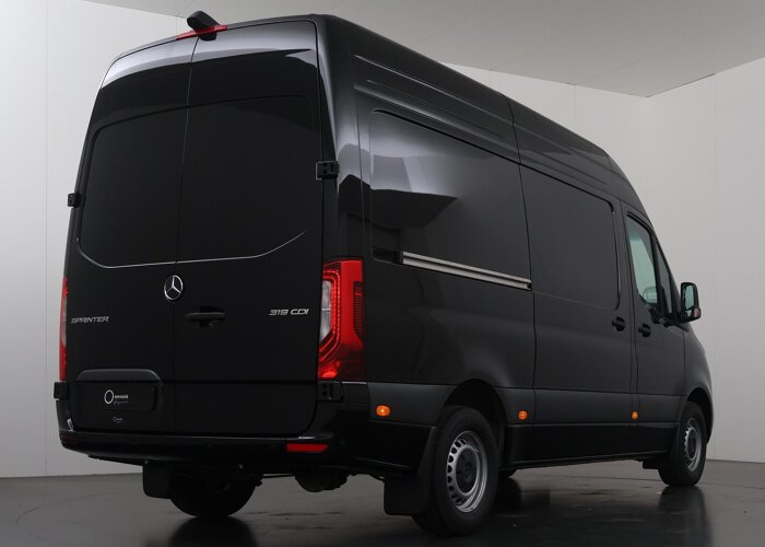 Mercedes-Benz Sprinter 319 L2H2 RWD SELECT