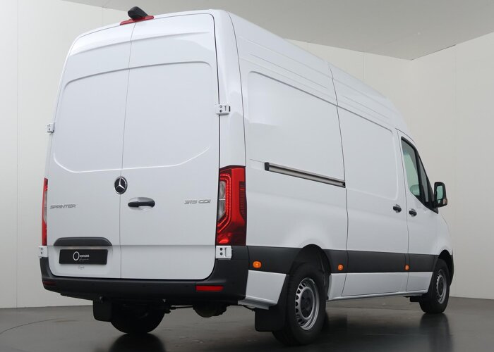 Mercedes-Benz Sprinter 319 L2H2 RWD SELECT