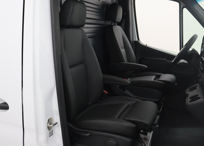 Mercedes-Benz Sprinter 319 L2H2 RWD SELECT