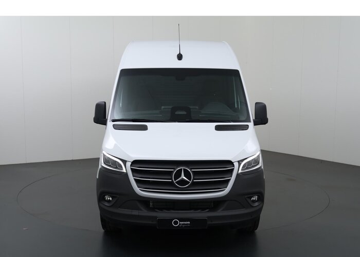 Mercedes-Benz Sprinter 319 L2H2 RWD SELECT