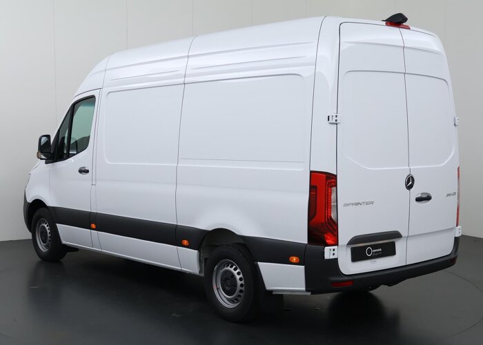 Mercedes-Benz Sprinter 319 L2H2 RWD SELECT