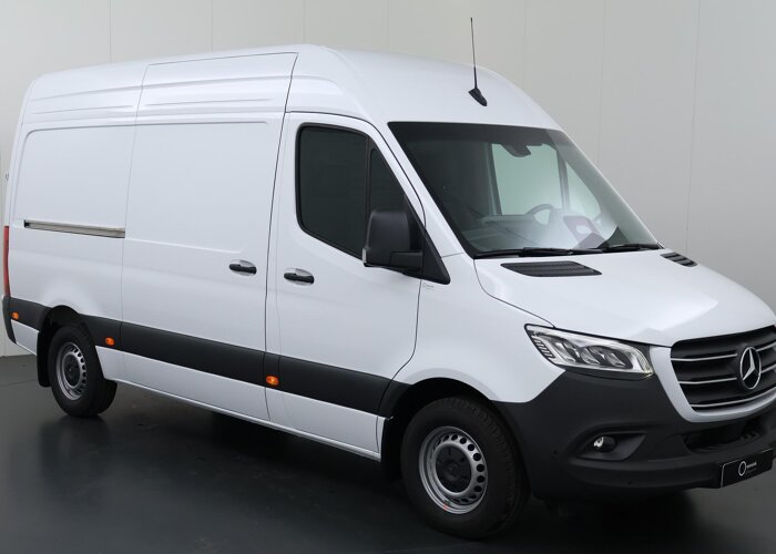 Mercedes-Benz Sprinter 319 L2H2 RWD SELECT