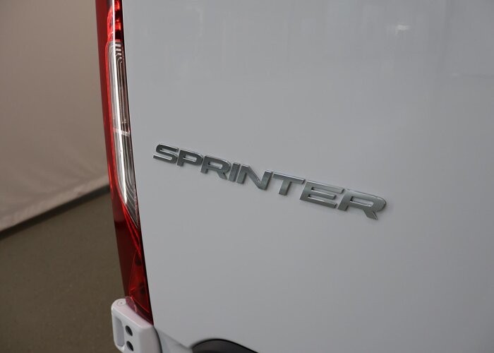 Mercedes-Benz Sprinter 319 L2H2 RWD SELECT