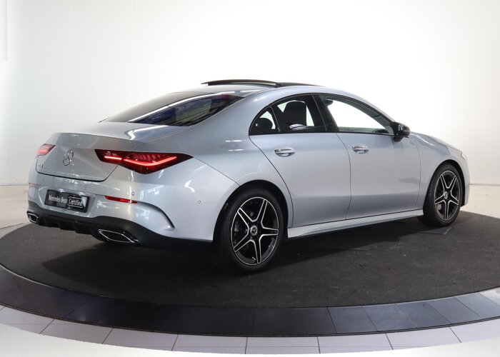 Mercedes-Benz CLA-Klasse 180 AMG Line