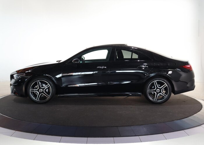 Mercedes-Benz CLA-Klasse 180 Star Edition AMG Line
