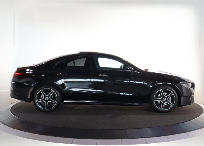 Mercedes-Benz CLA-Klasse 180 Star Edition AMG Line