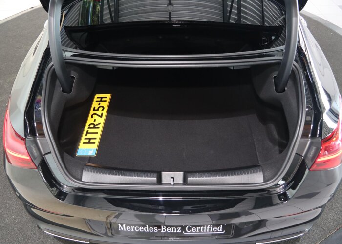 Mercedes-Benz CLA-Klasse 180 Star Edition AMG Line