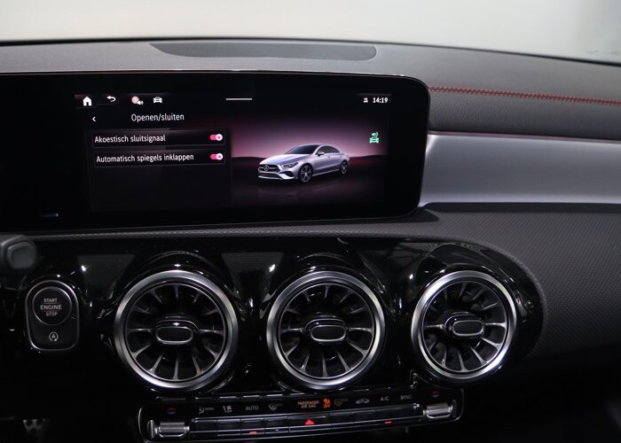 Mercedes-Benz CLA-Klasse 180 Star Edition AMG Line