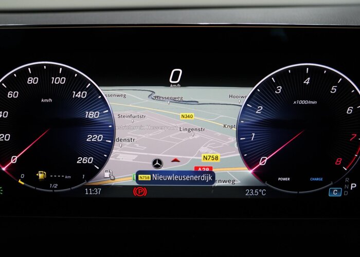 Mercedes-Benz CLA-Klasse 180 Star Edition AMG Line