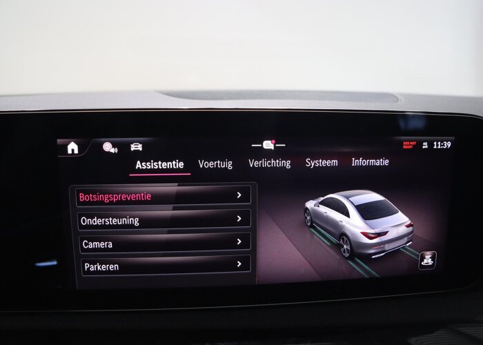 Mercedes-Benz CLA-Klasse 180 Star Edition AMG Line