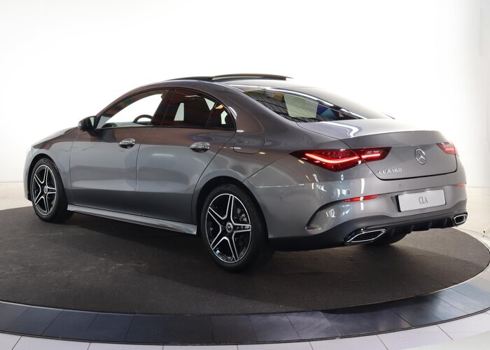 Mercedes-Benz CLA-Klasse 180 Star Edition AMG Line