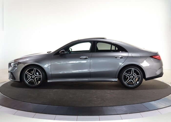 Mercedes-Benz CLA-Klasse 180 Star Edition AMG Line