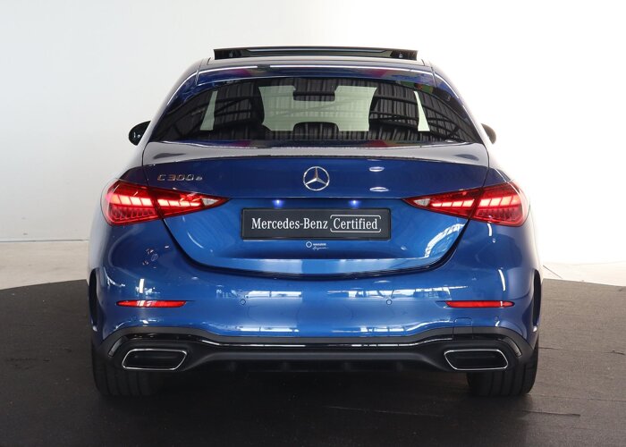 Mercedes-Benz C-Klasse 300e AMG Line