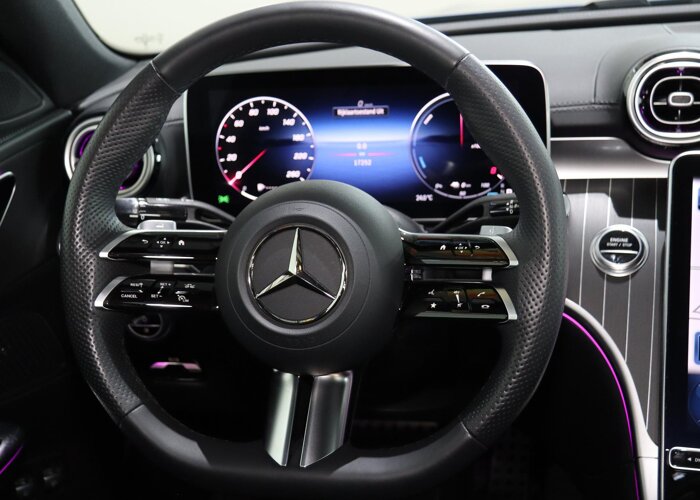 Mercedes-Benz C-Klasse 300e AMG Line