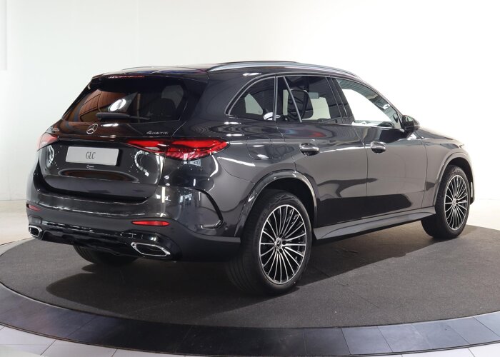 Mercedes-Benz GLC 300e 4MATIC Sport Edition