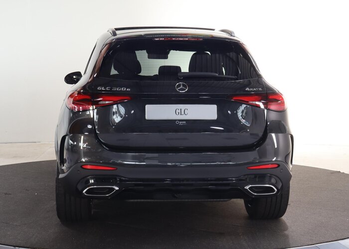Mercedes-Benz GLC 300e 4MATIC Sport Edition