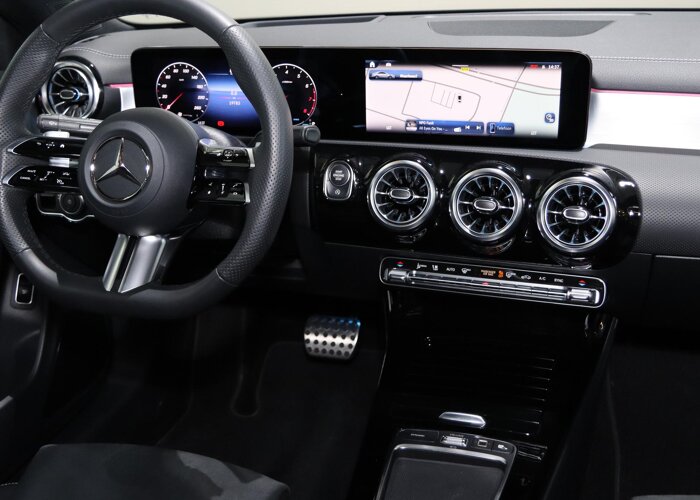 Mercedes-Benz CLA-Klasse 180 Business Solution AMG