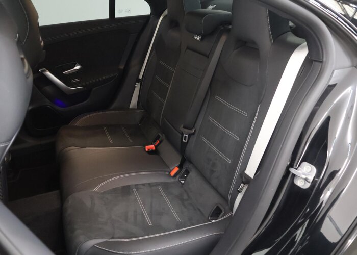 Mercedes-Benz CLA-Klasse 180 Business Solution AMG