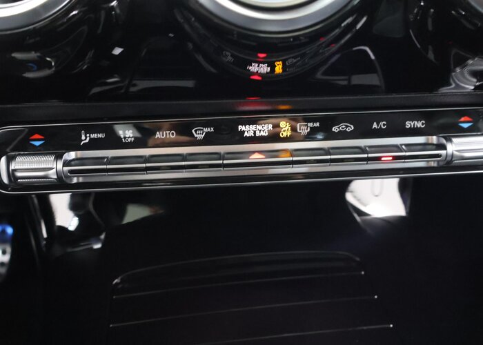Mercedes-Benz CLA-Klasse 180 Business Solution AMG