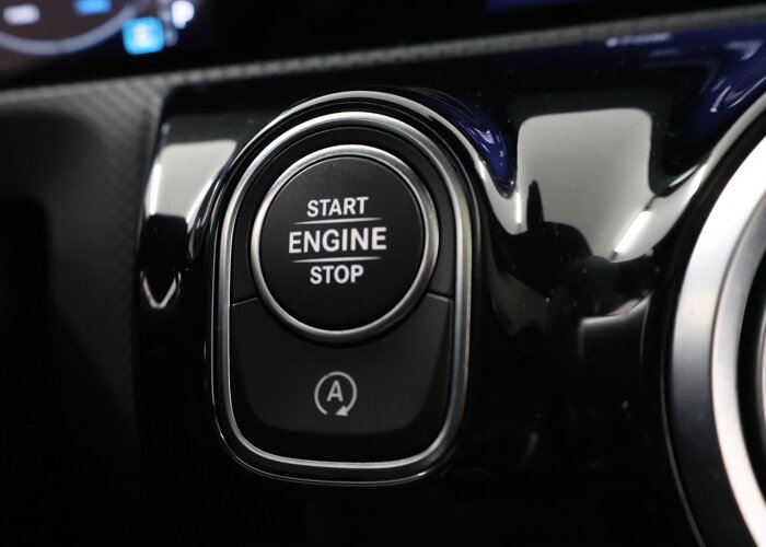 Mercedes-Benz CLA-Klasse 180 Business Solution AMG