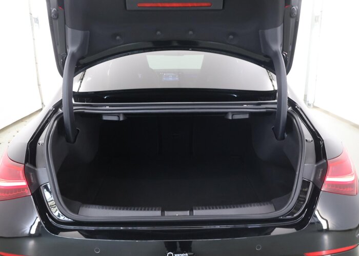 Mercedes-Benz CLA-Klasse 180 Business Solution AMG