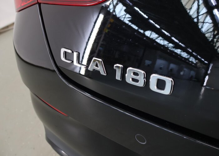 Mercedes-Benz CLA-Klasse 180 Business Solution AMG