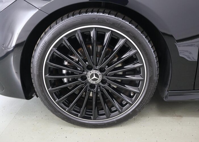 Mercedes-Benz CLA-Klasse 180 Business Solution AMG