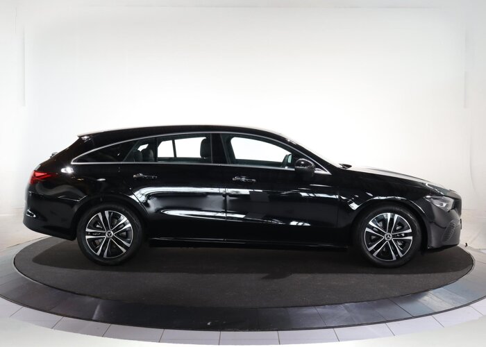 Mercedes-Benz CLA-Klasse Shooting Brake 180 Star Edition