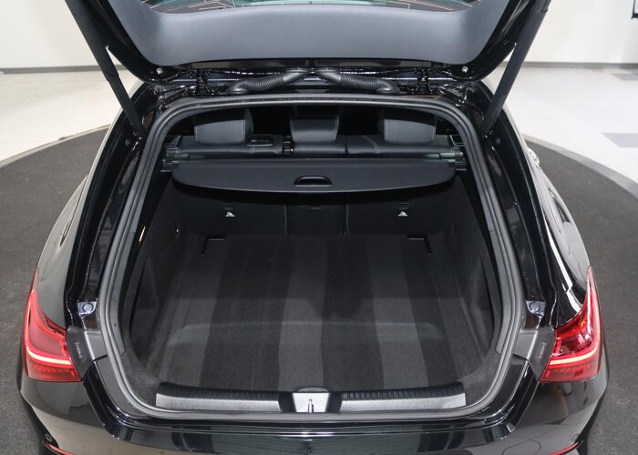 Mercedes-Benz CLA-Klasse Shooting Brake 180 Star Edition