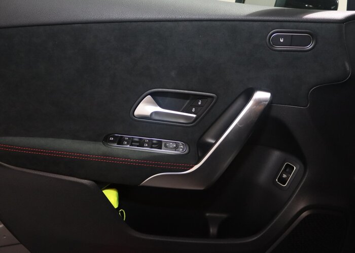 Mercedes-Benz A-Klasse 180 Star Edition AMG Line