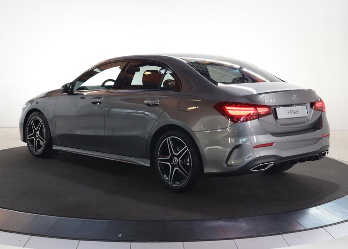 Mercedes-Benz A-Klasse 180 Star Edition AMG Line