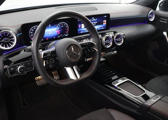 Mercedes-Benz CLA-Klasse Shooting Brake 180 Star Edition AMG Line LIMITED