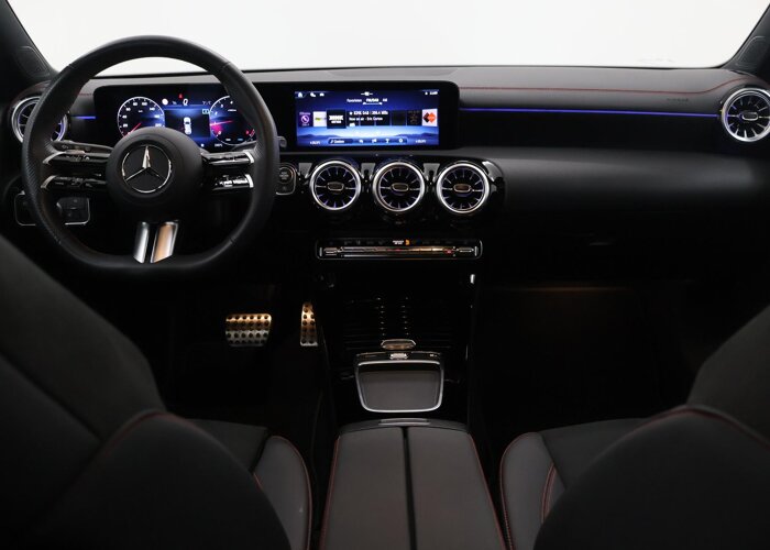 Mercedes-Benz CLA-Klasse Shooting Brake 180 Star Edition AMG Line LIMITED