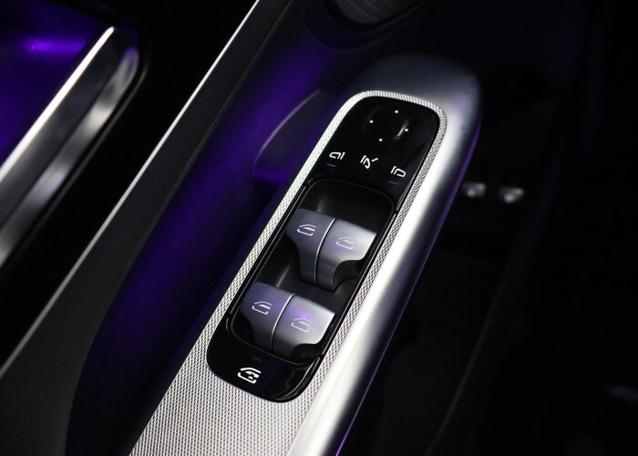Mercedes-Benz GLC 300e 4MATIC Sport Edition