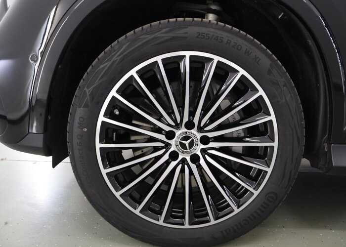 Mercedes-Benz GLC 300e 4MATIC Sport Edition