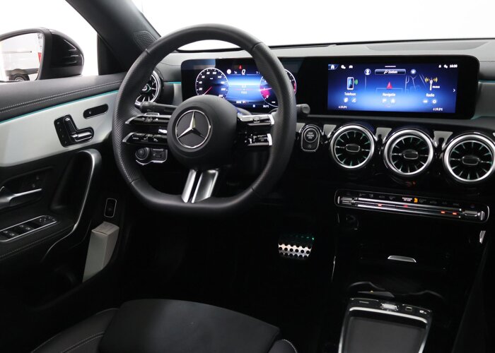 Mercedes-Benz CLA-Klasse Coupé 180 Business Solution AMG