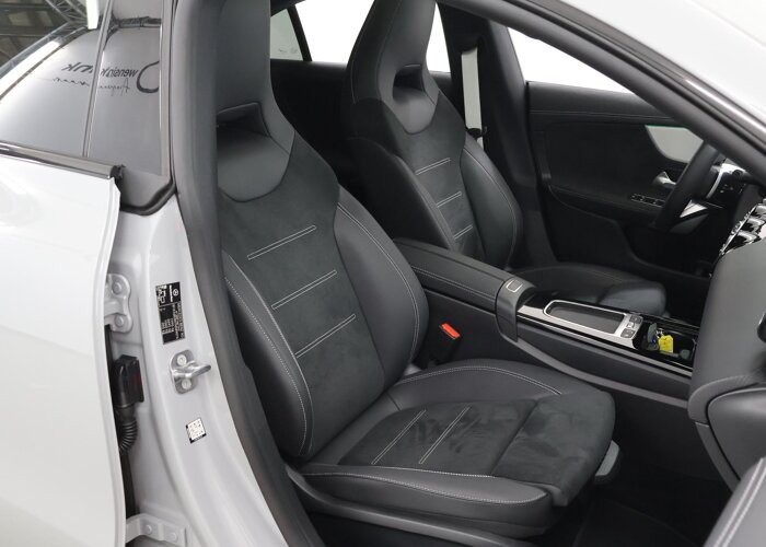 Mercedes-Benz CLA-Klasse Coupé 180 Business Solution AMG