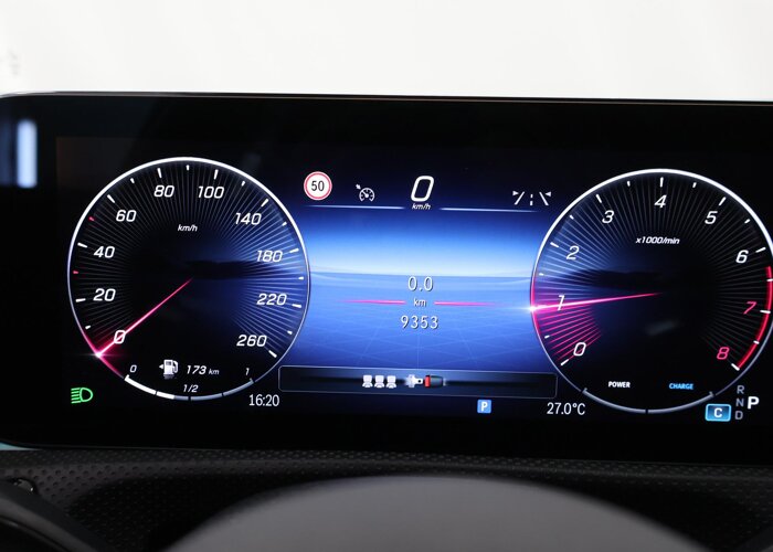 Mercedes-Benz CLA-Klasse Coupé 180 Business Solution AMG
